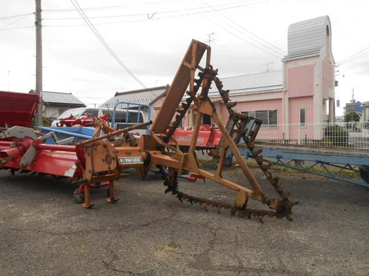 中古 カワベ トレンチャー 掘削機