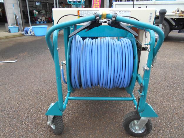 丸山製作所　中古自走式動力噴霧器