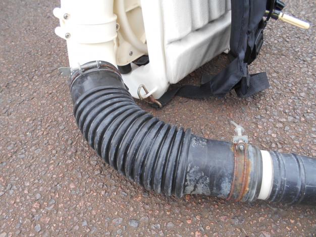 丸山製作所　中古背負動力散布機