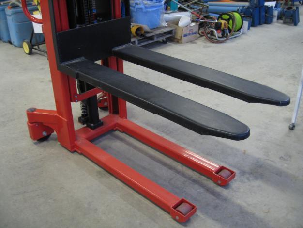 HAND HYDRAULIC STACKER 中古ハンドリフト – 農キング