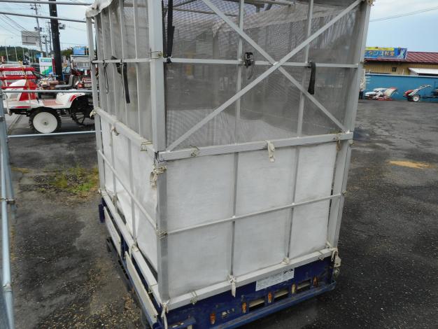 熊谷　中古籾殻散布機