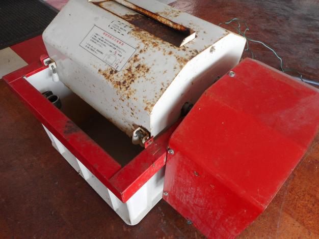 ヤンマー　中古苗箱洗浄機