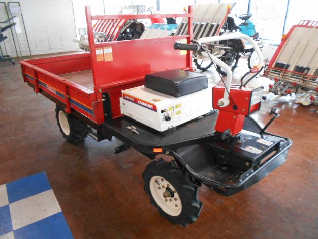 中古 圃場内 運搬機