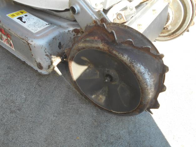 イセキ 中古 スパイダーモア