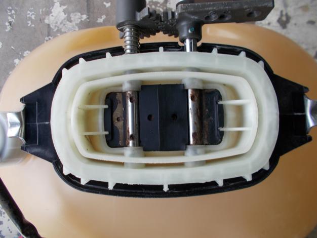 クボタ(丸山)　中古　背負動力散布機