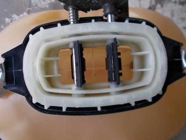 クボタ(丸山)　中古　背負動力散布機