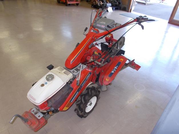 ヤンマー　中古　イチゴ高畦形成管理機