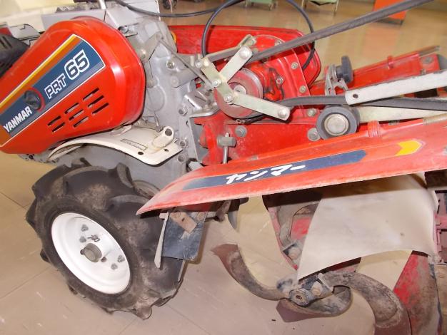 ヤンマー　中古　イチゴ高畦形成管理機