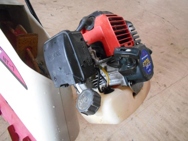 中古　　オータケ　　乗用溝切機