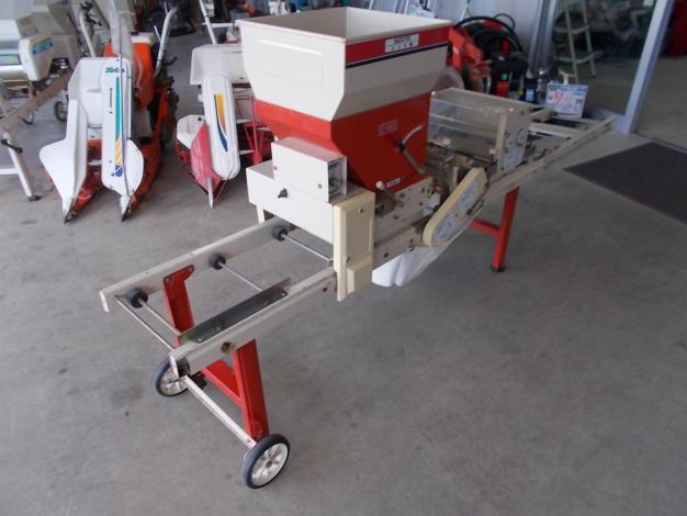 スズテック　中古　土入れ機