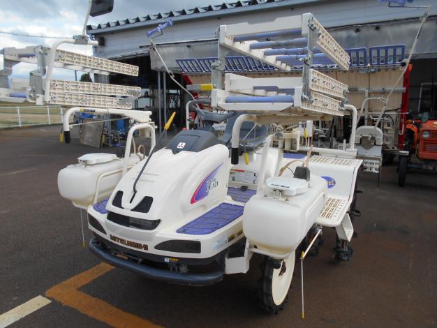 三菱　8条田植機