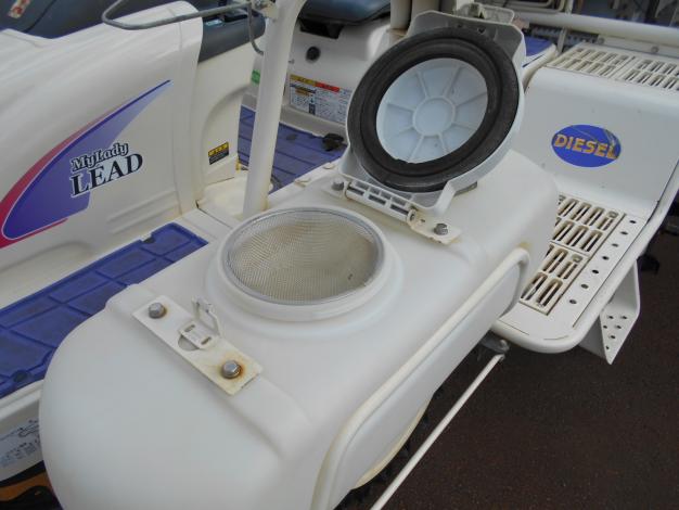 三菱　8条田植機