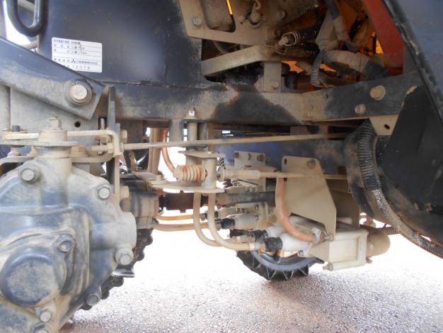 三菱　8条田植機