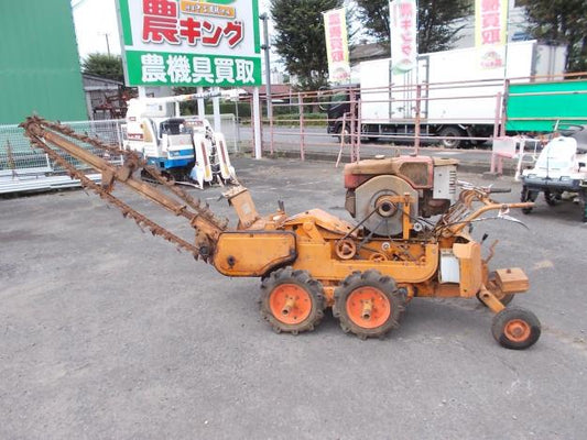 カワベ　中古　トレンチャー