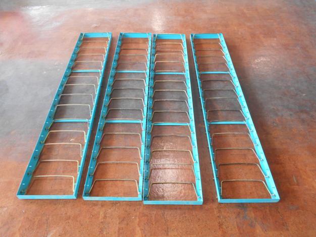 苗箱運搬枠 苗コンテナ