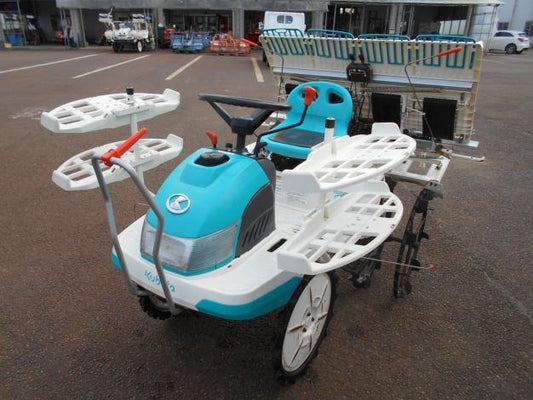 クボタ　4条田植機