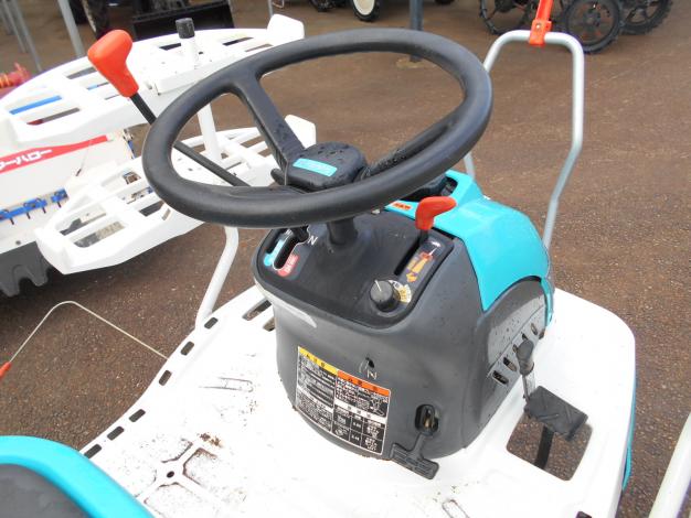 クボタ　4条田植機