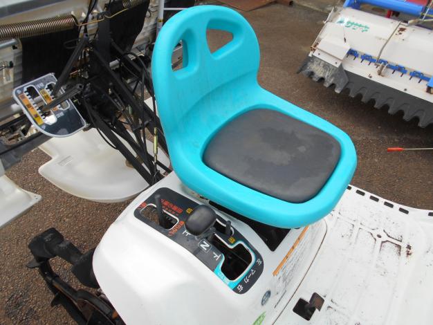 クボタ　4条田植機