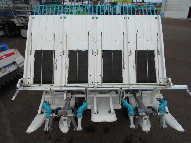 クボタ　4条田植機