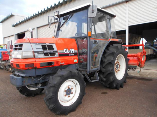 中古　クボタトラクター