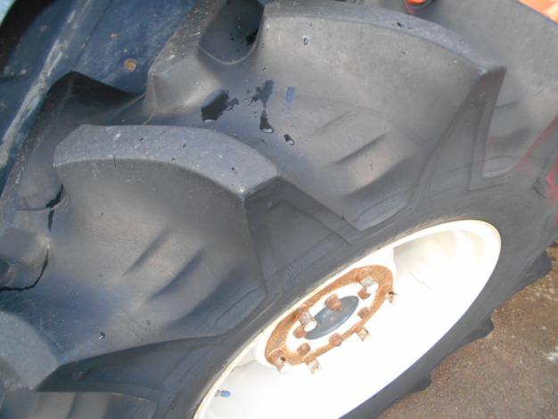 中古　クボタトラクター