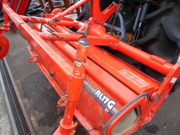 中古　クボタトラクター