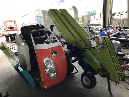 クボタ　中古　人参収穫機