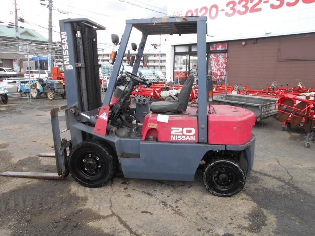 中古　日産　フォークリフト