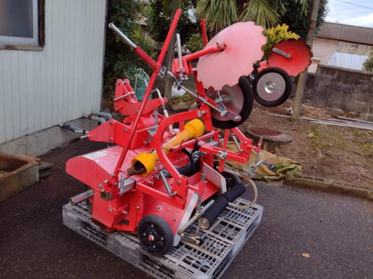 アグリアタッチ研究所　中古　可変台形畦整形機+ハイマルチ