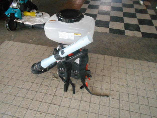共立　中古　動力散布機　20