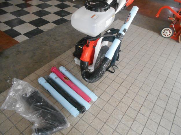 共立　中古　動力散布機　20