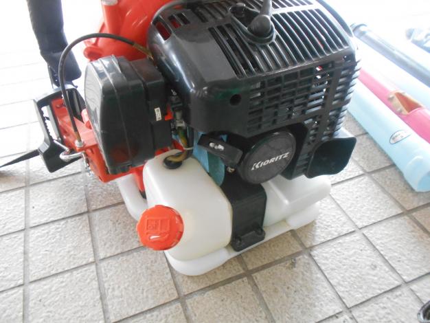 共立　中古　動力散布機　20
