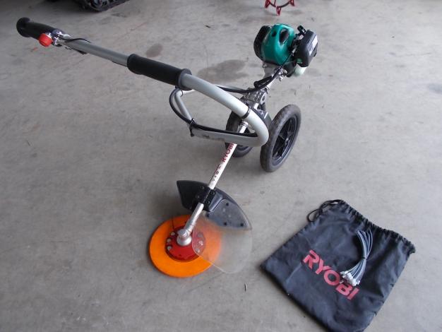 リョービ　中古　草刈機