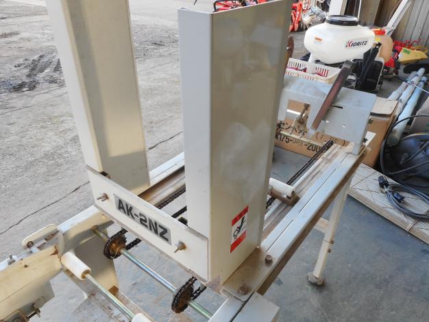 石井　中古苗箱供給機　+　床土入れ機