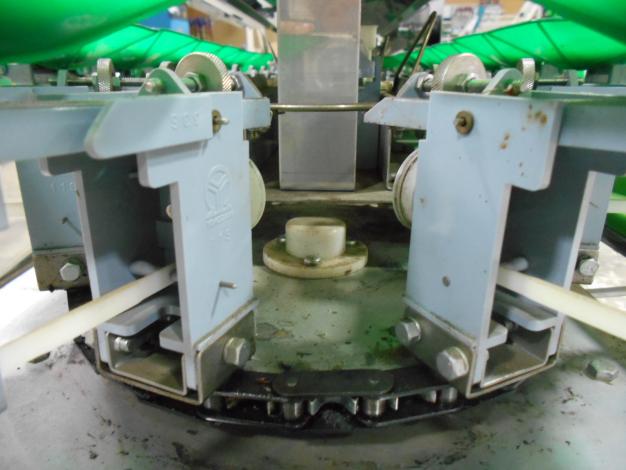 横崎製作所　おうとう選果機