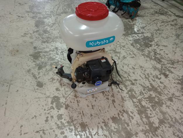 クボタ　背負い動力散布機
