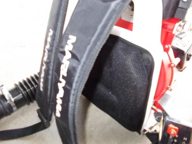 丸山　中古　背負動力散布機