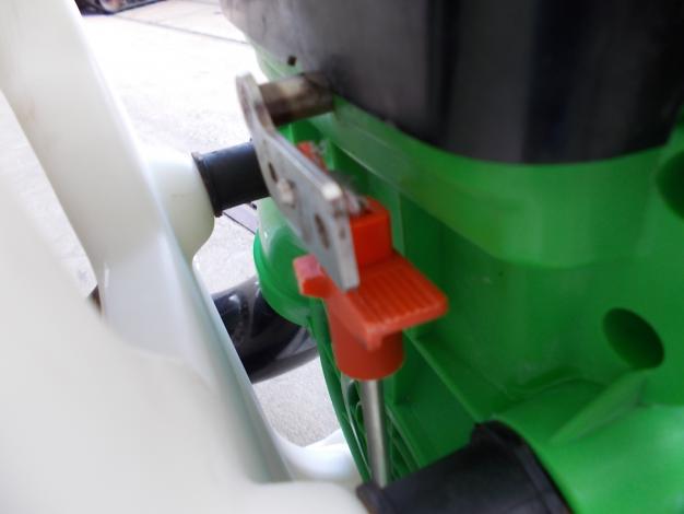 共立　中古　背負動力散布機