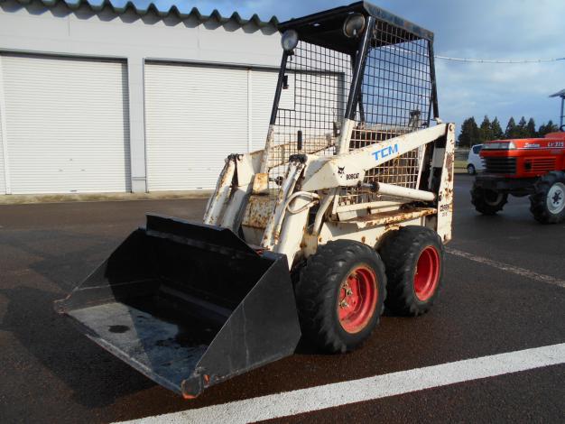 TCM　スキッドステアローダー