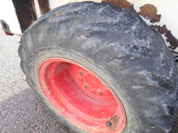 TCM　スキッドステアローダー