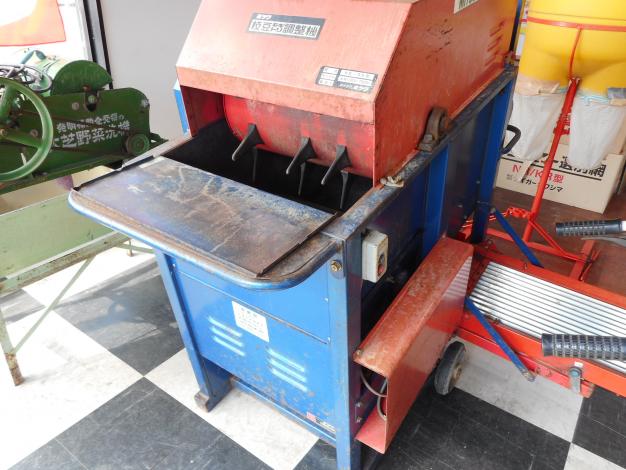 ミツワ　中古枝豆もぎ取り機