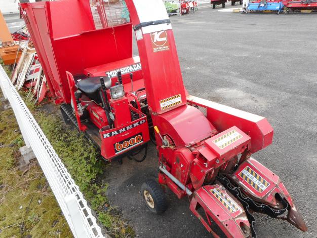 金子　中古 スーパーカー コーン刈り取り機 (ジャンク品)
