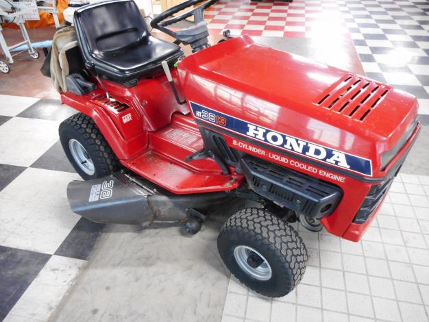 ホンダ　中古乗用芝刈機