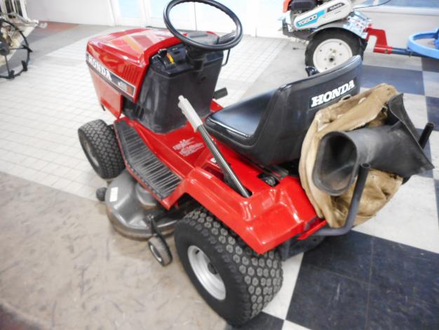 ホンダ　中古乗用芝刈機