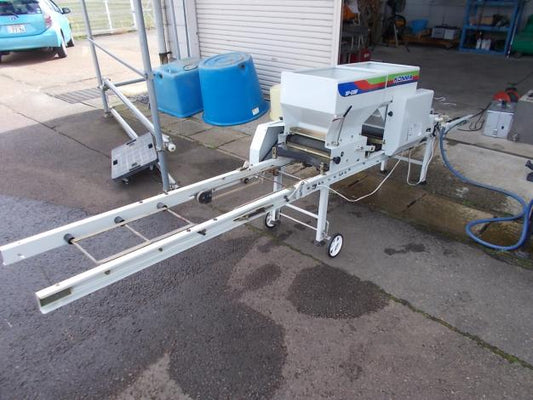 コンマ　中古　播種機