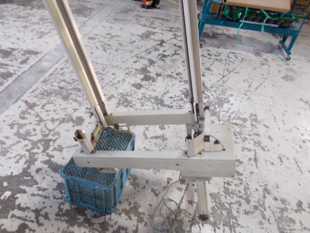スズテック　中古　苗箱供給機
