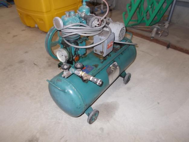 三黄機械製作所　中古　コンプレッサー