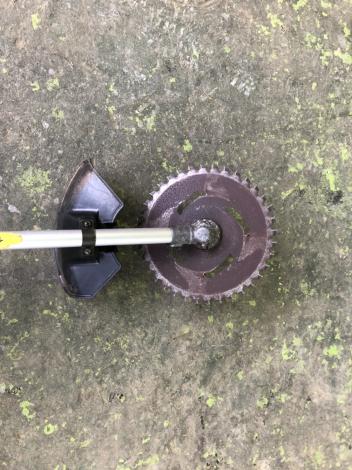 ゼノア　中古　刈払機