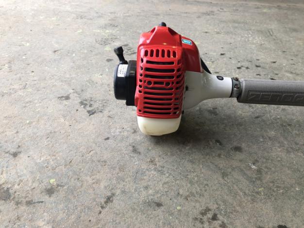 ゼノア　中古　刈払機