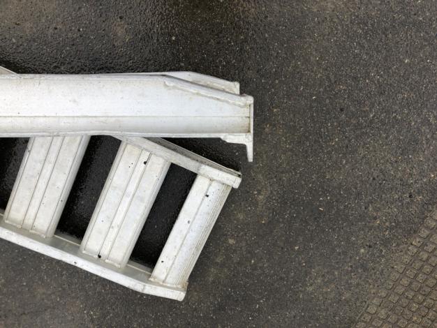 日経　中古　アルミブリッジ